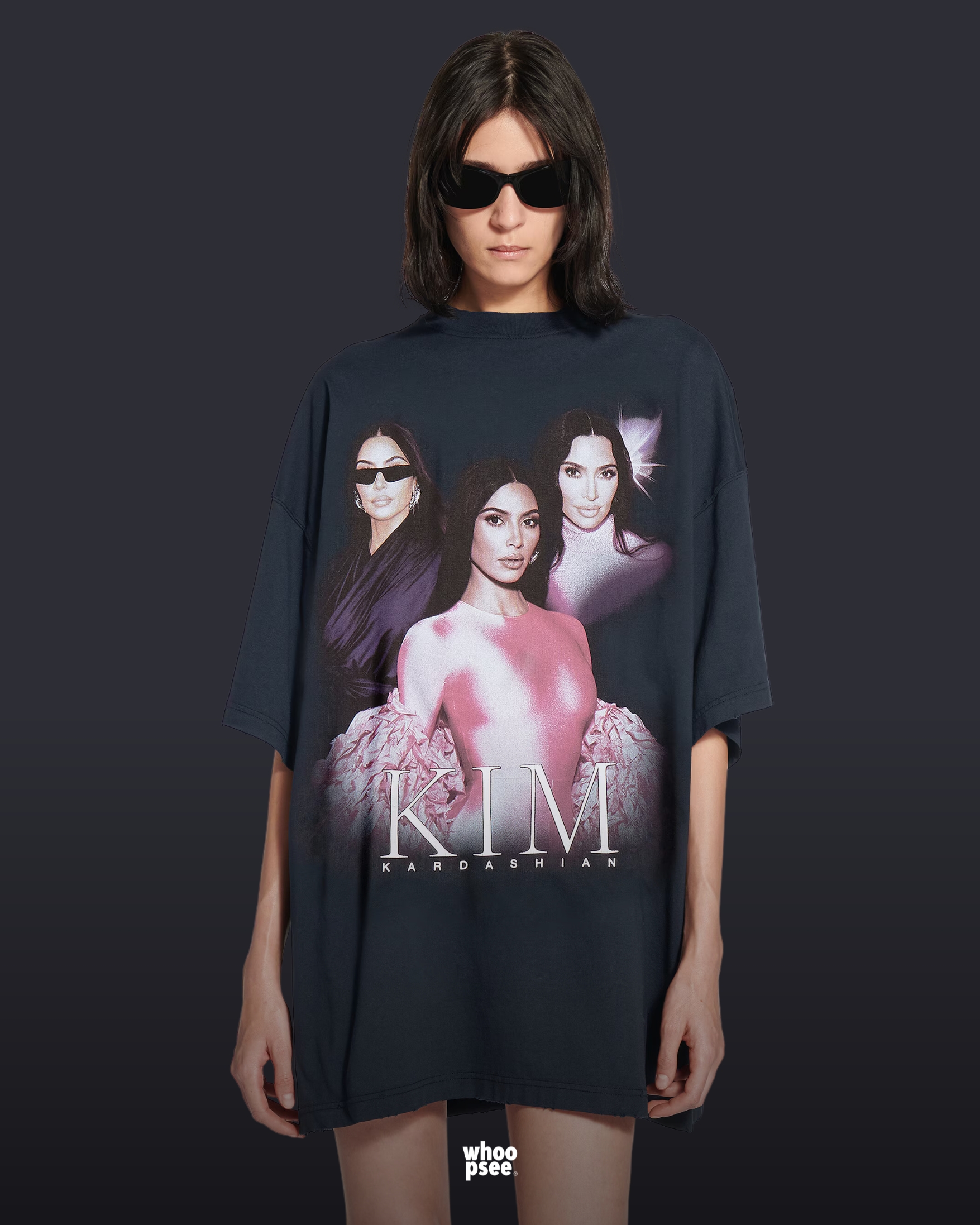 Kim Kardashian, la t-shirt di Balenciaga con il suo volto è in 